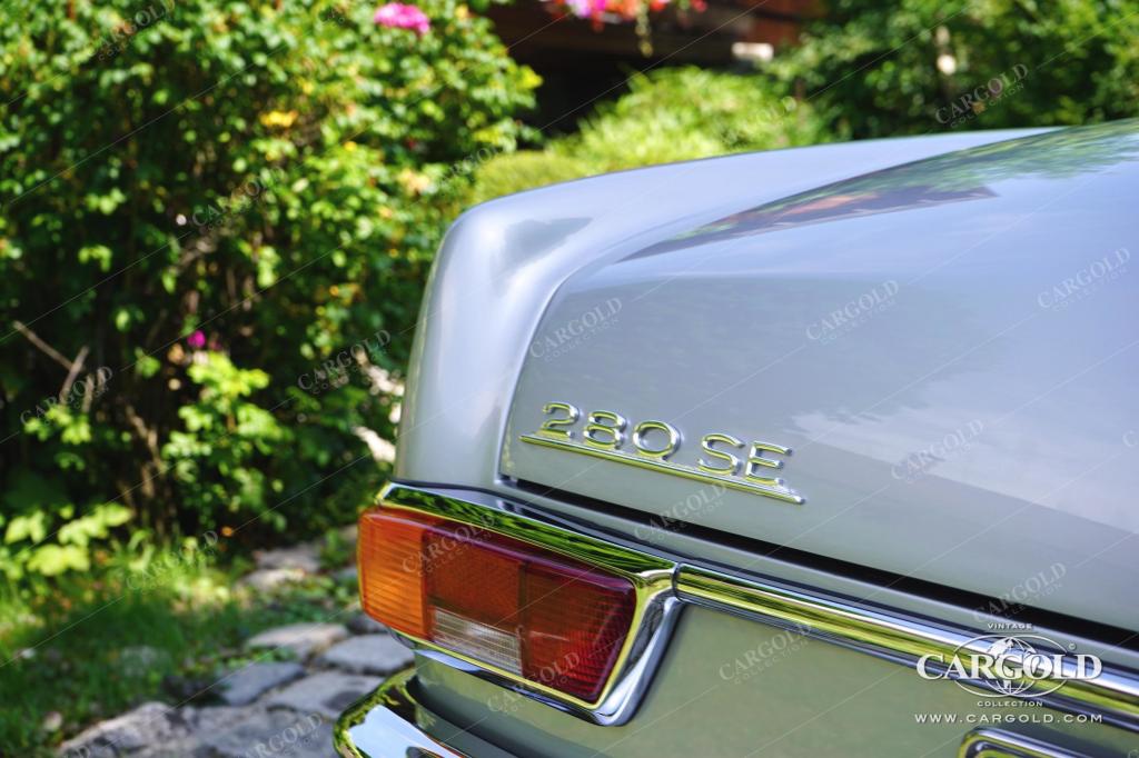 Cargold - Mercedes 280 SE 3.5 Coupé - Vollrestauriert / Klima  / el. Fenster  - Bild 31