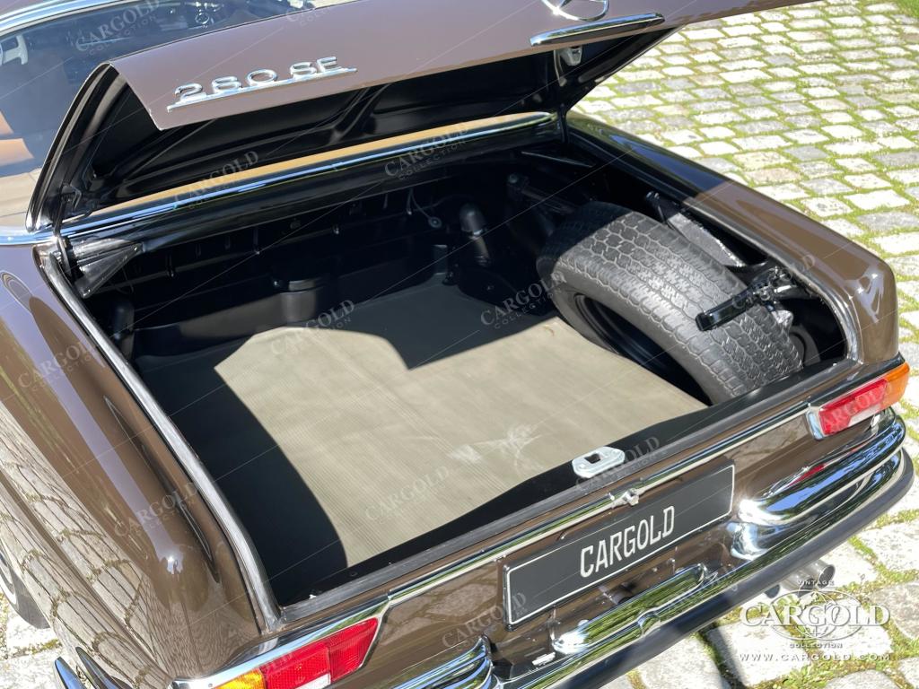 Cargold - Mercedes 280 SE 3.5 Coupé - Restauriert D-Benz / Klimaanlage  - Bild 21