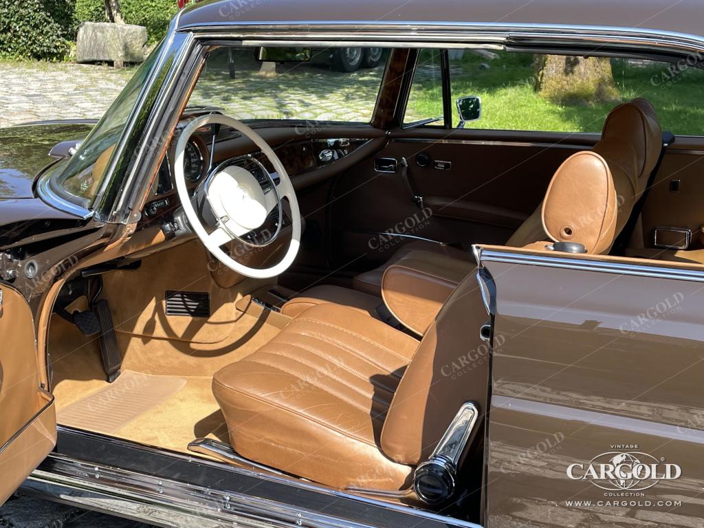 Cargold - Mercedes 280 SE 3.5 Coupé - Restauriert D-Benz / Klimaanlage  - Bild 27