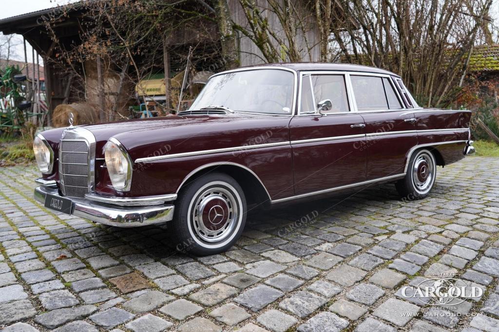 Cargold - Mercedes 300 SE Heckflosse - Rarität / Schiebedach  - Bild 16