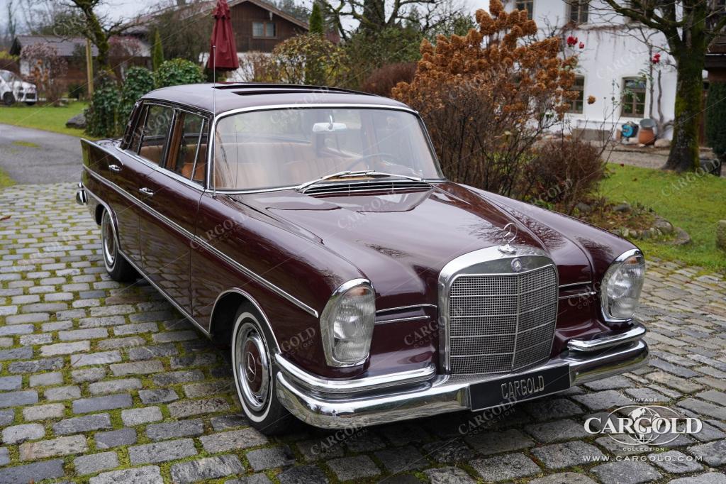 Cargold - Mercedes 300 SE Heckflosse - Rarität / Schiebedach  - Bild 24