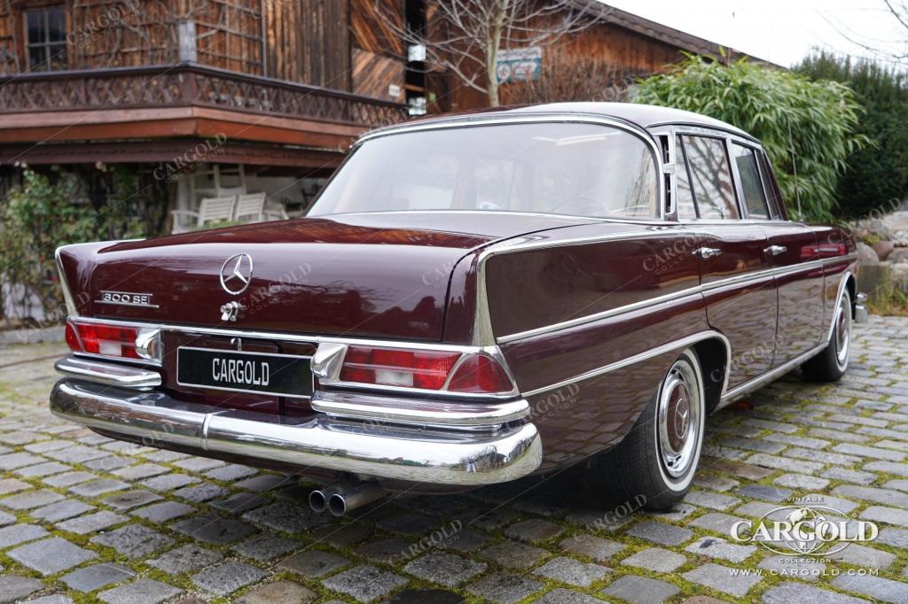 Cargold - Mercedes 300 SE Heckflosse - Rarität / Schiebedach  - Bild 2