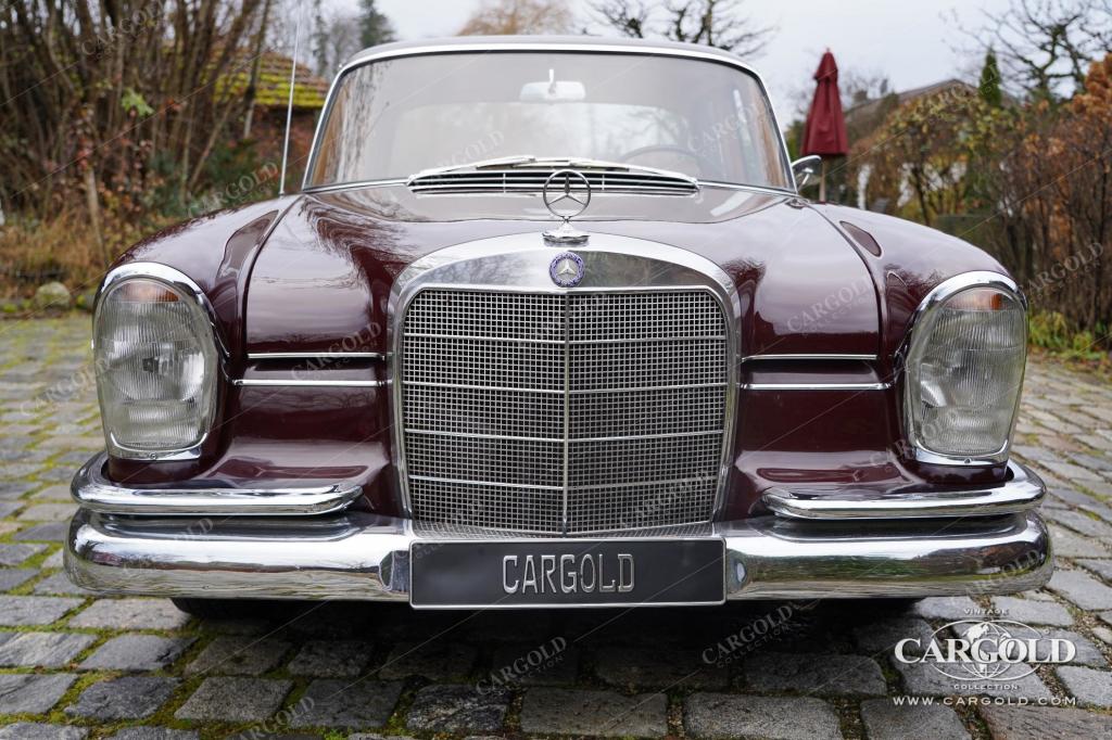 Cargold - Mercedes 300 SE Heckflosse - Rarität / Schiebedach  - Bild 31