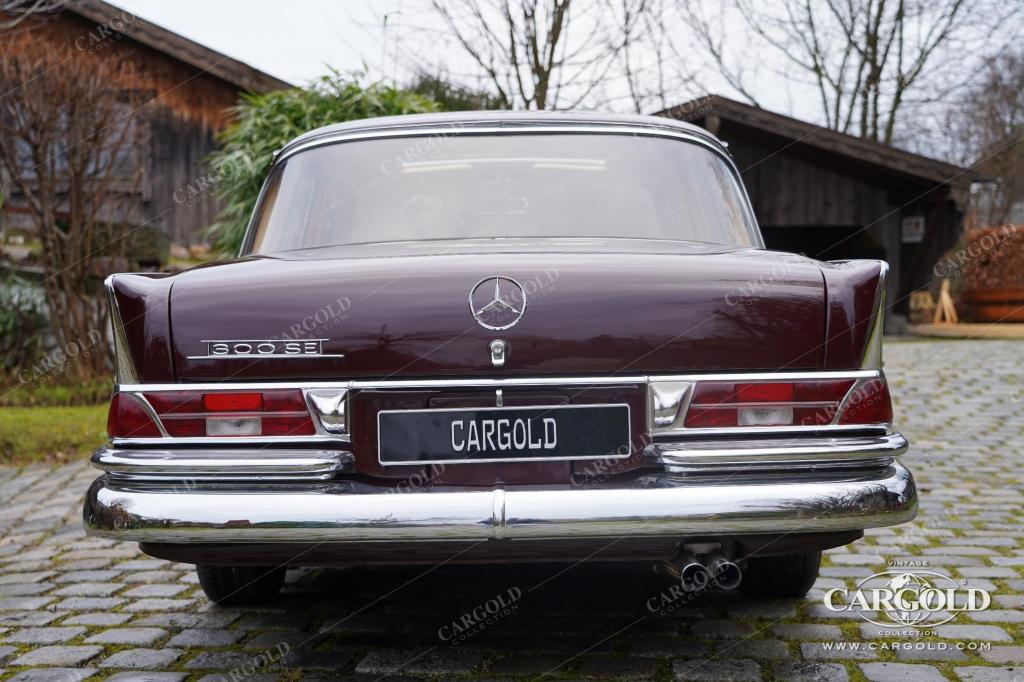 Cargold - Mercedes 300 SE Heckflosse - Rarität / Schiebedach  - Bild 37