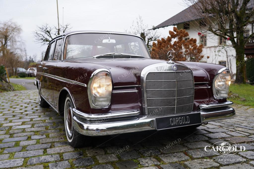 Cargold - Mercedes 300 SE Heckflosse - Rarität / Schiebedach  - Bild 42