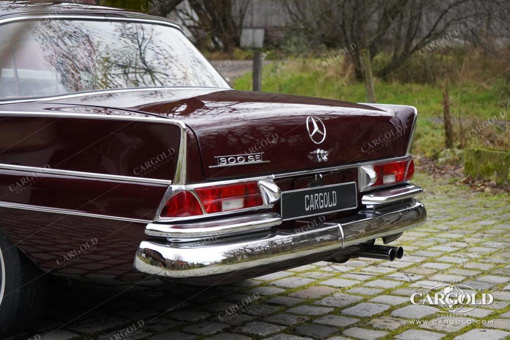 Cargold - Mercedes 300 SE Heckflosse - Rarität / Schiebedach  - Bild 5