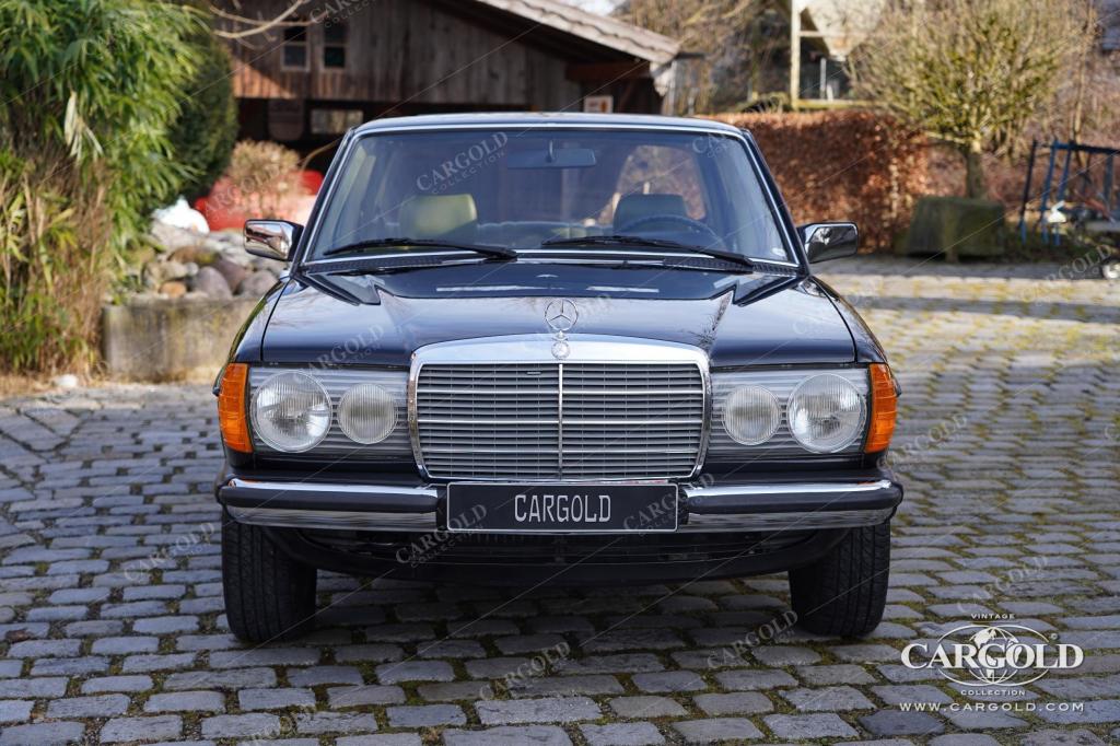 Cargold - Mercedes 200 D / W123 - erst 21.987 km! Schiebedach  - Bild 19