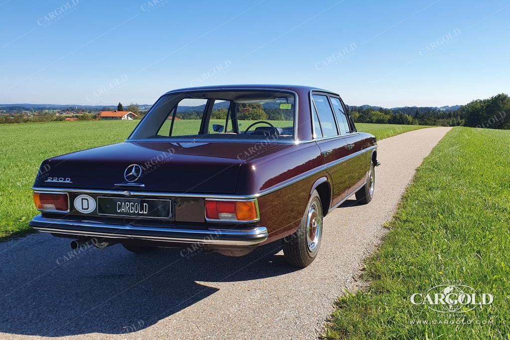 Cargold - Mercedes 220 D / 8 - original 561 km!  - Bild 6